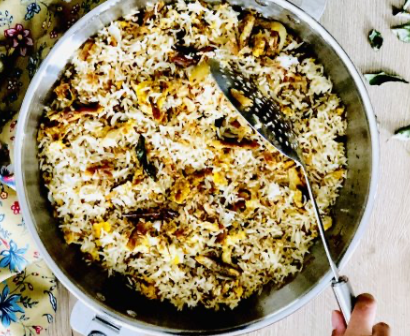 Riz frit morue et œufs